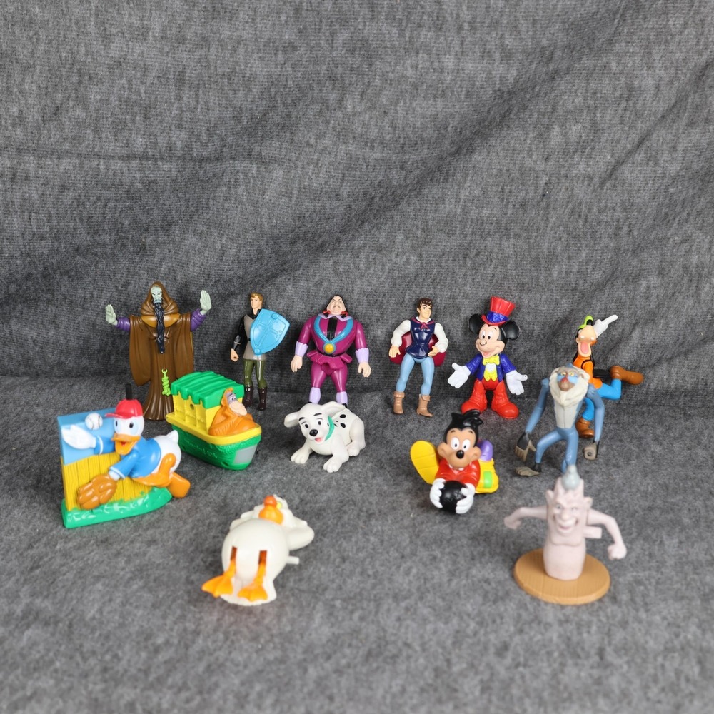 Disney Mixed PVC Action Figures Toys Lot Of 13 Mickey Goofy‎ Donald Rafiki